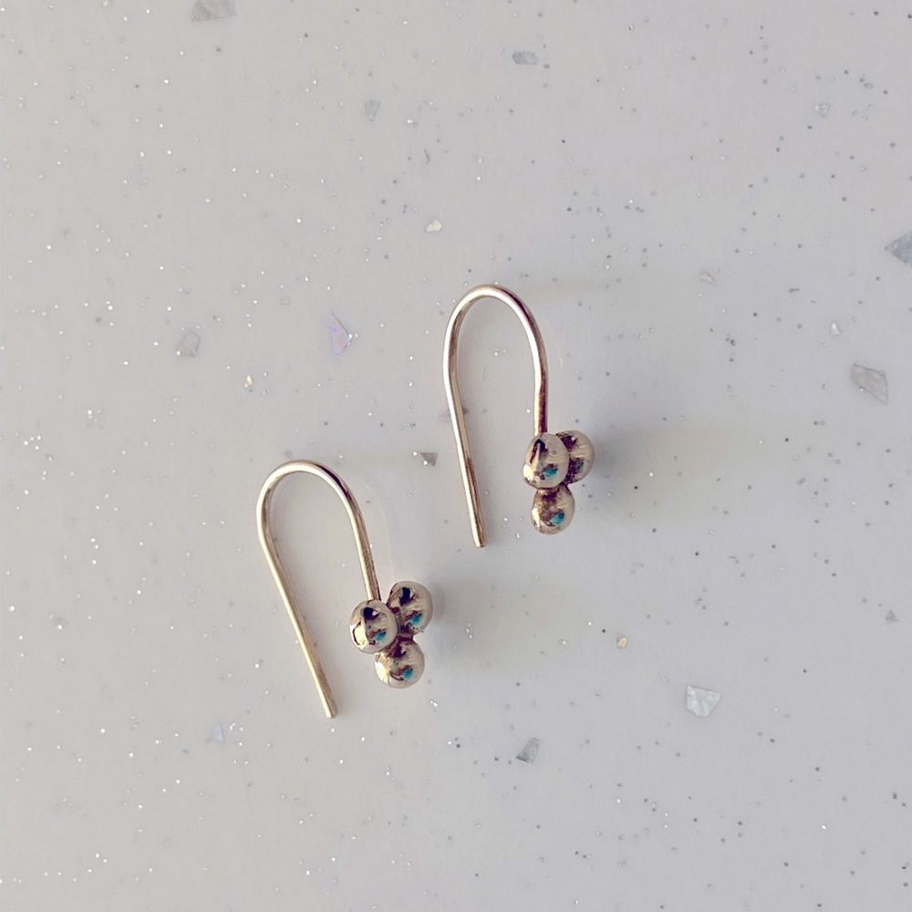 Etsy Efrat dot 14k white gold earrings,bat mitzvah gift, gold drop earrings - Picture 5 of 7